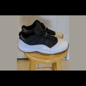 Jordan’s Retro 11 Low Tuxedo Concord White Black,